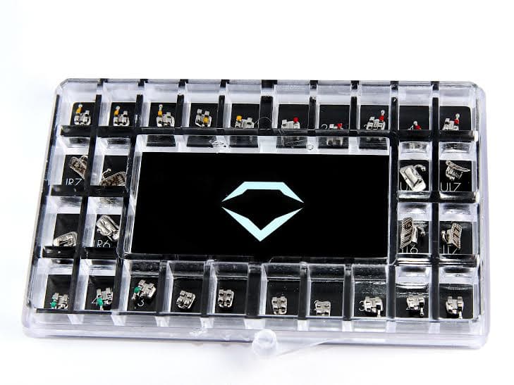 KIT BRACKETS METALICOS CLASSIC MBT 022 +TUBOS PRIMEROS Y SEGUNDOS MOLARES 1 JUEGO